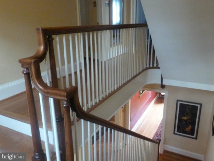 217 Upnor Road Baltimore, MD 21212 - Photo 4 of 30 Large second floor w/4 BRs