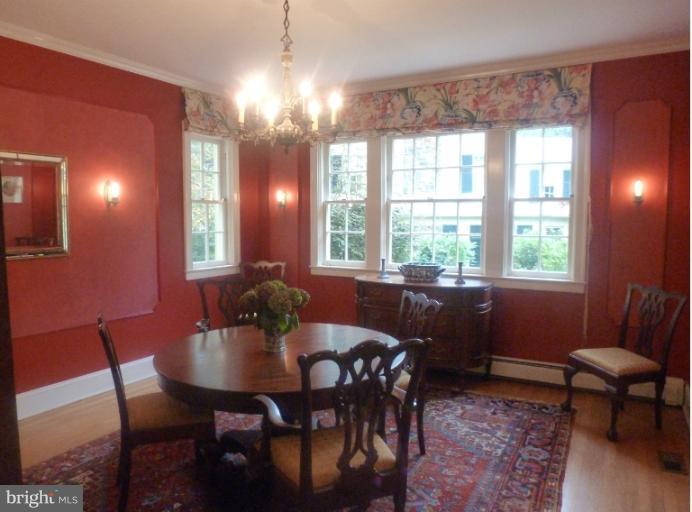217 Upnor Road Baltimore, MD 21212 - Photo 10 of 30 Dining Room 2