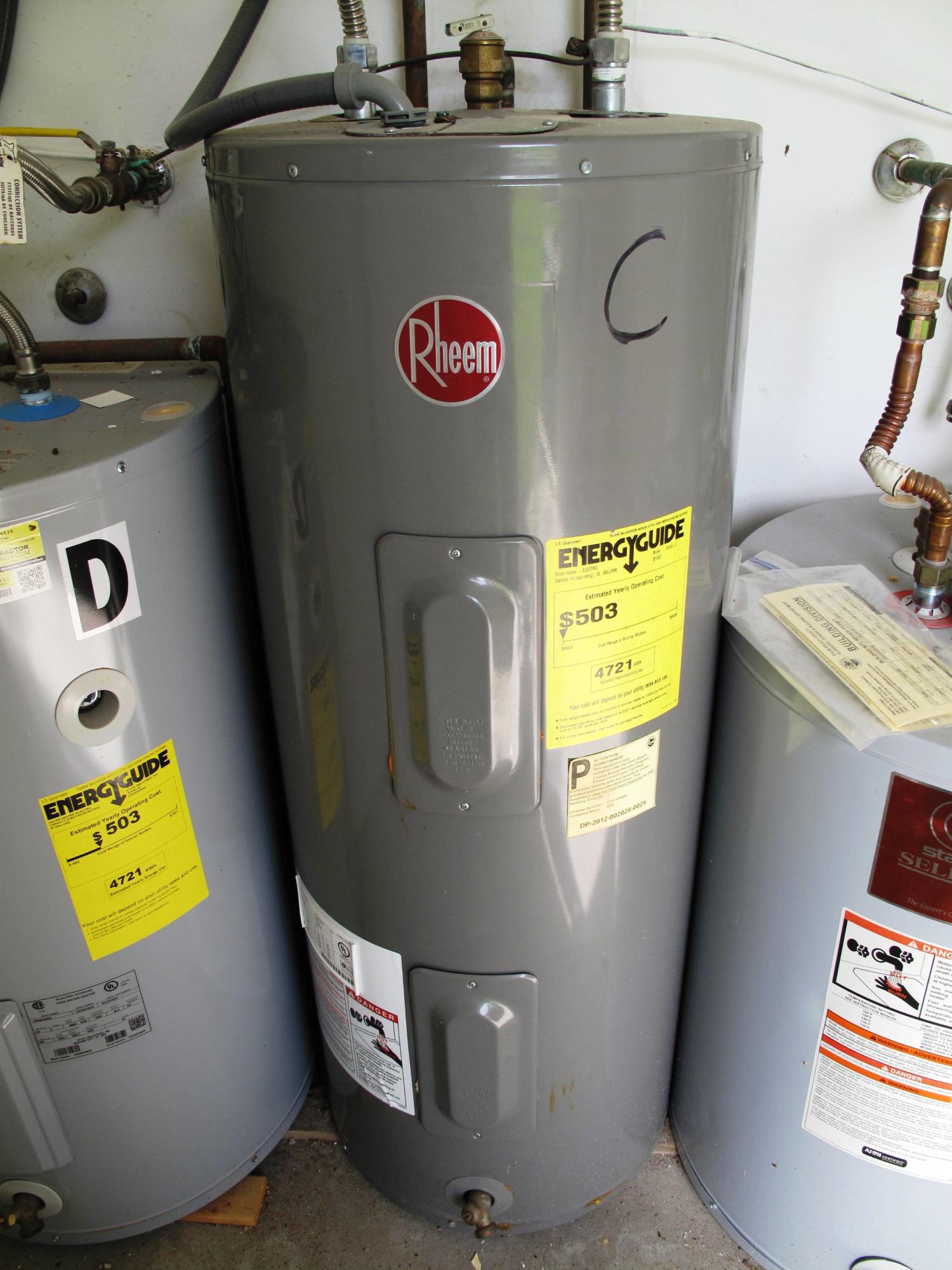 5220 Nesting Way, Unit C Delray Beach, FL 33484 - Photo 27 of 32 Newer water heater
