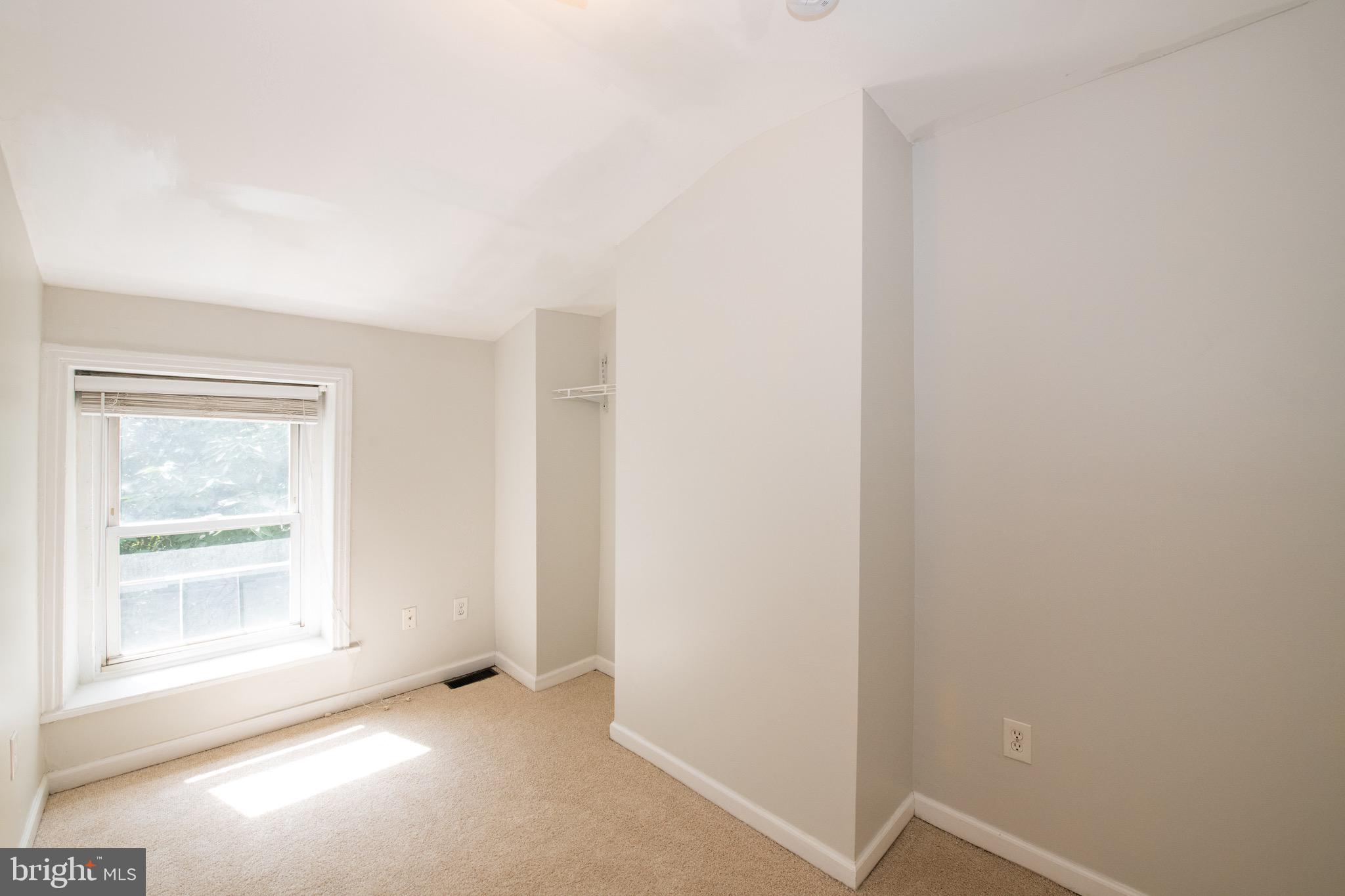 4442 Baker Street Philadelphia, PA 19127 - Photo 14 of 18