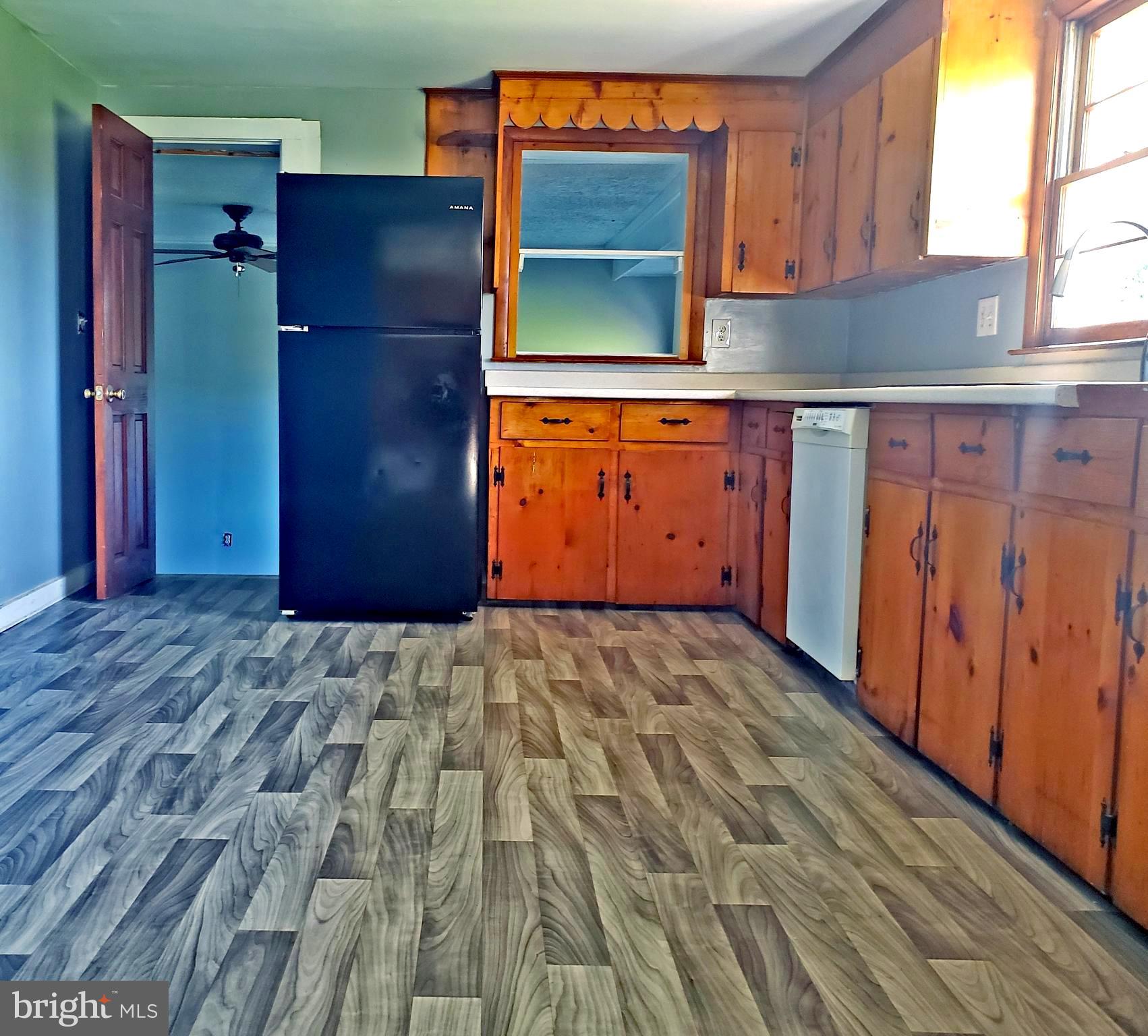 482 Apple Valley Road Winchester, VA 22602 - Photo 3 of 6 Gallery Image 3