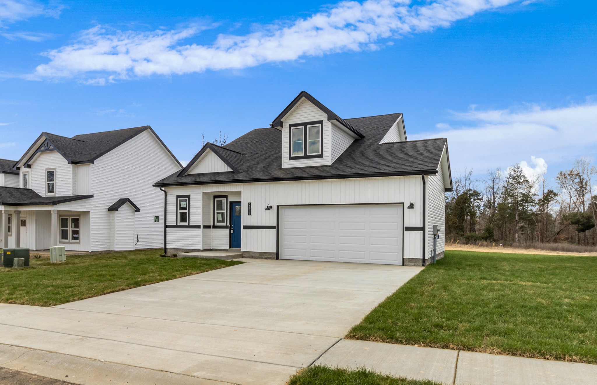 2138 Ireland Way Clarksville, TN 37042 - Photo 4 of 37 a house view with a garden space