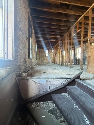 $199,999 | 3600 West 16th Street, Chicago, IL 60623