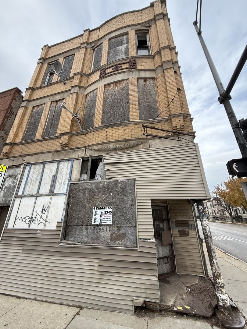 3600 West 16th Street Chicago, IL 60623 - Photo 2 of 21 a front view of a building