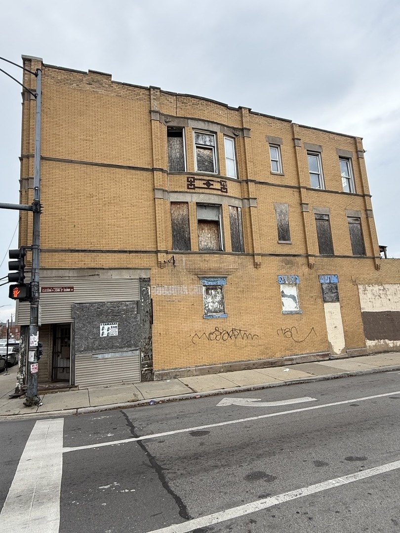 3600 West 16th Street Chicago, IL 60623 - Photo 9 of 21 a view of a building with a street