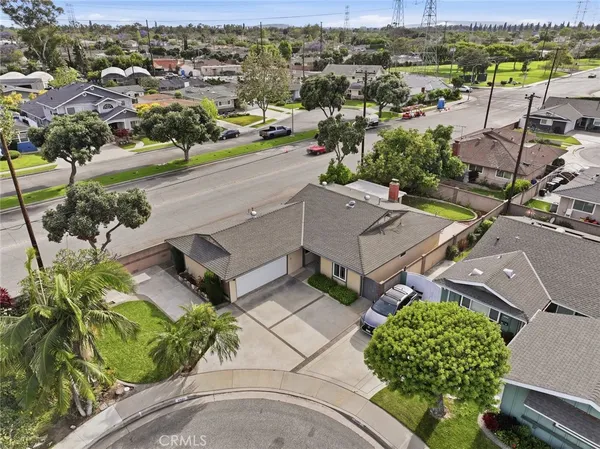 $949,000 | 5301 Kirtland Avenue, Lakewood, CA 90713