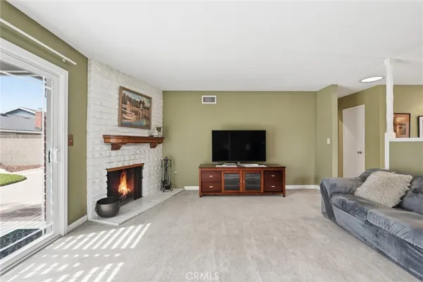 $949,000 | 5301 Kirtland Avenue, Lakewood, CA 90713