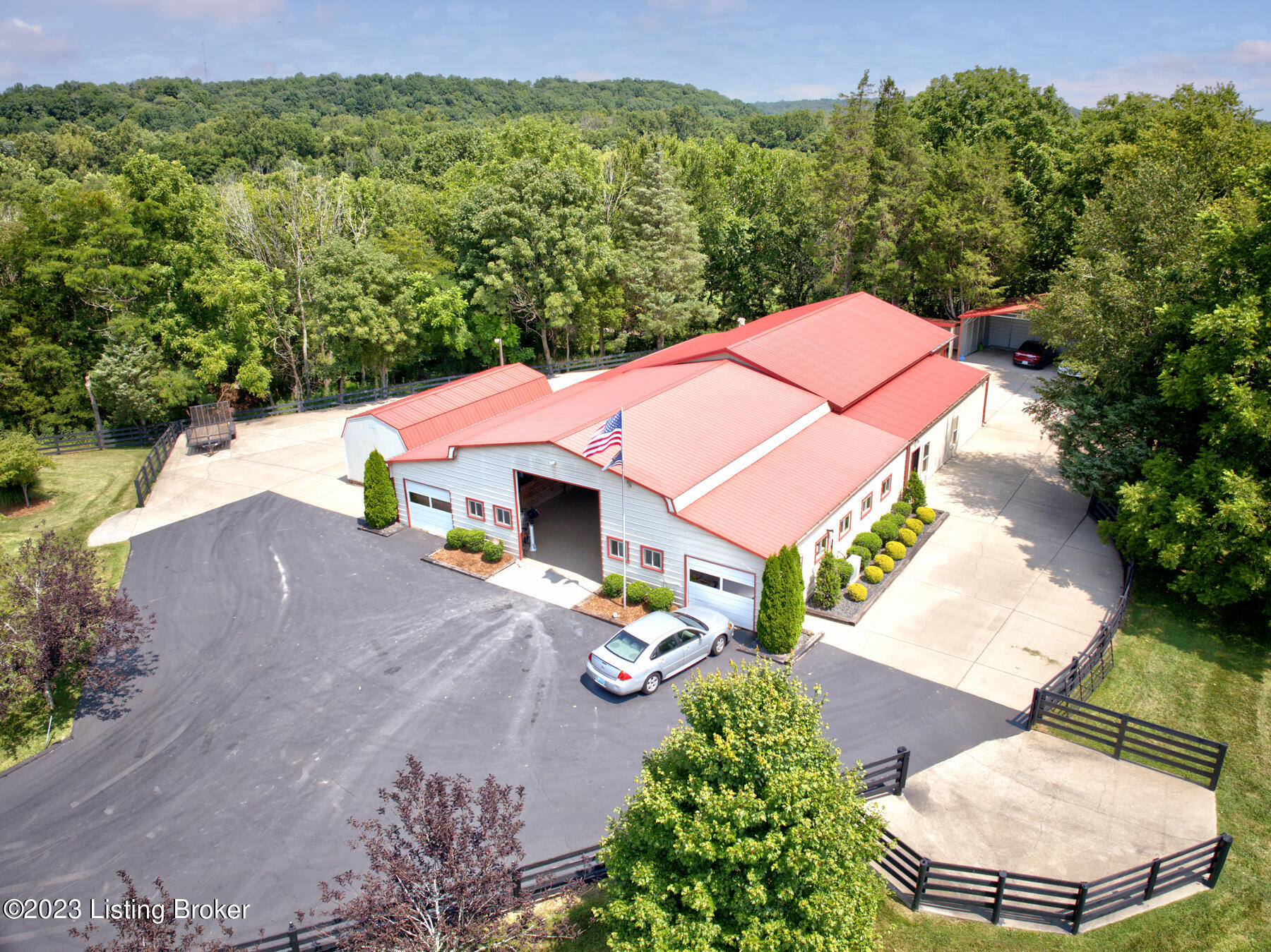15501 Deer Run Road Louisville, KY 40299 - Photo 13 of 76 GSP-15501_Deer_Run_Rd-83