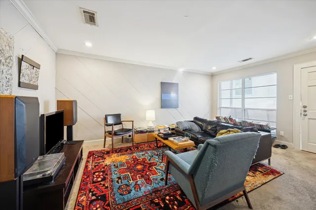 $949,000 | 2414 Morse Street, Houston, TX 77019