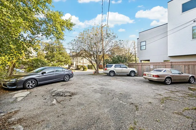 $949,000 | 2414 Morse Street, Houston, TX 77019