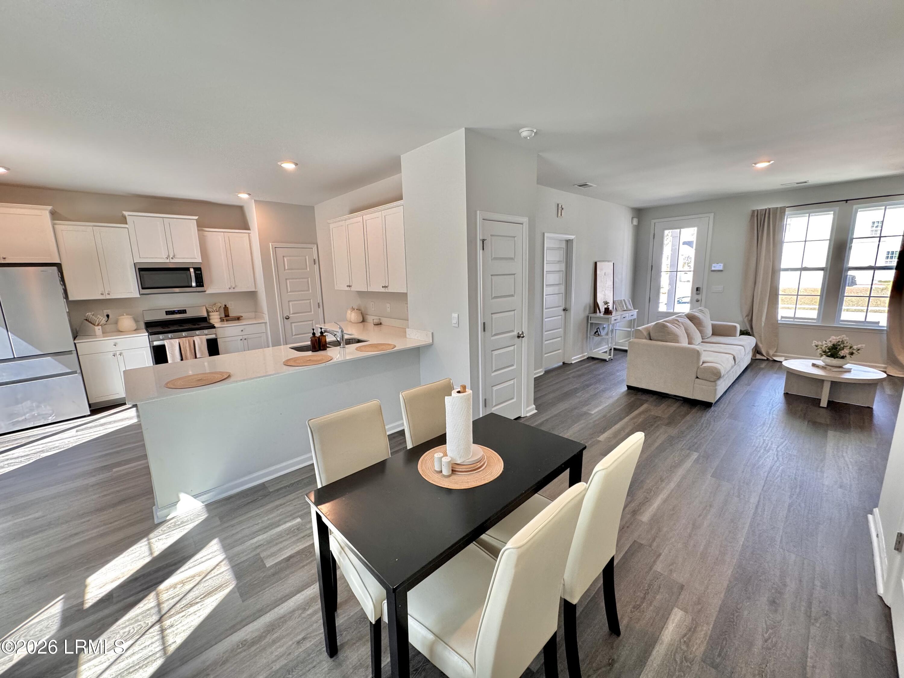 31 Backwater Street Port Royal, SC 29906 - Photo 7 of 24 IMG_3013