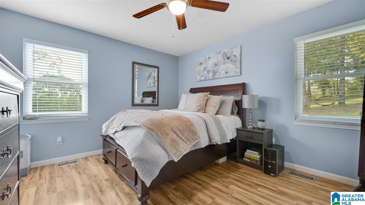 221 Dolphin Circle Alabaster, AL 35007 - Photo 17 of 29