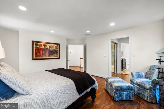 $1,475,000 | 9200 Town Gate Lane, Bethesda, MD 20817