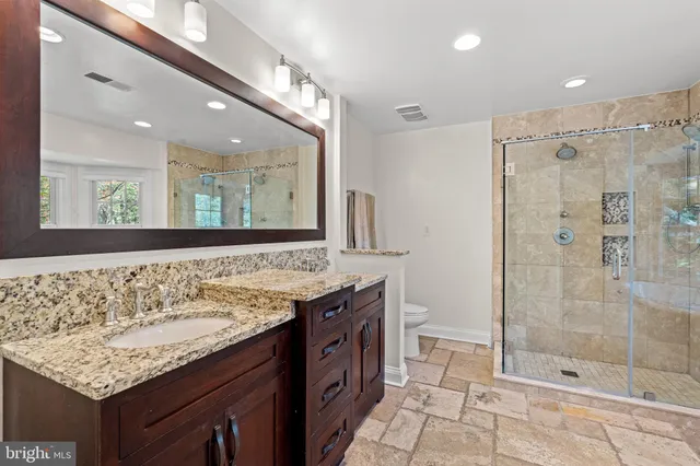 $1,475,000 | 9200 Town Gate Lane, Bethesda, MD 20817