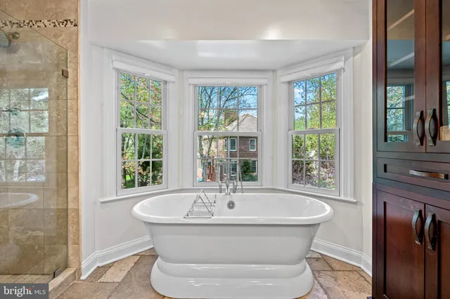 $1,475,000 | 9200 Town Gate Lane, Bethesda, MD 20817