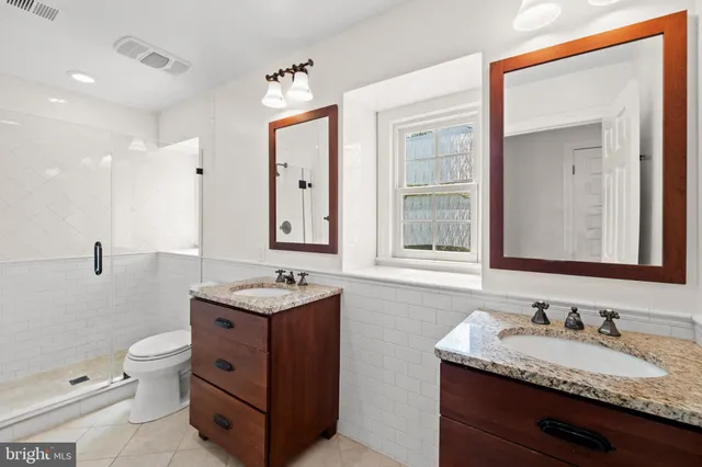 $1,475,000 | 9200 Town Gate Lane, Bethesda, MD 20817