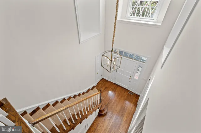 $1,475,000 | 9200 Town Gate Lane, Bethesda, MD 20817