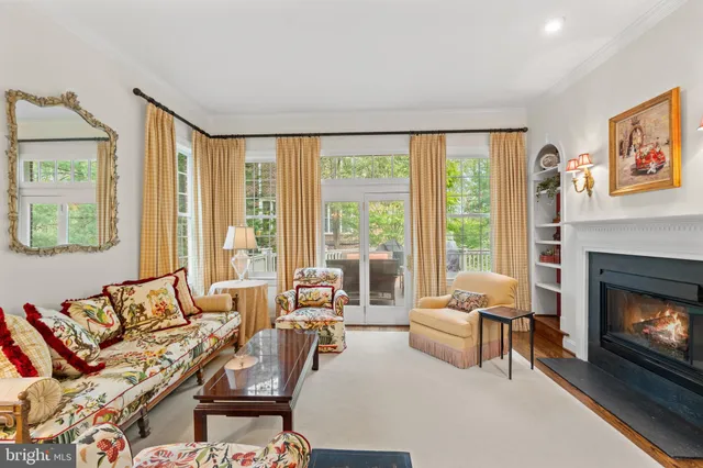 $1,475,000 | 9200 Town Gate Lane, Bethesda, MD 20817