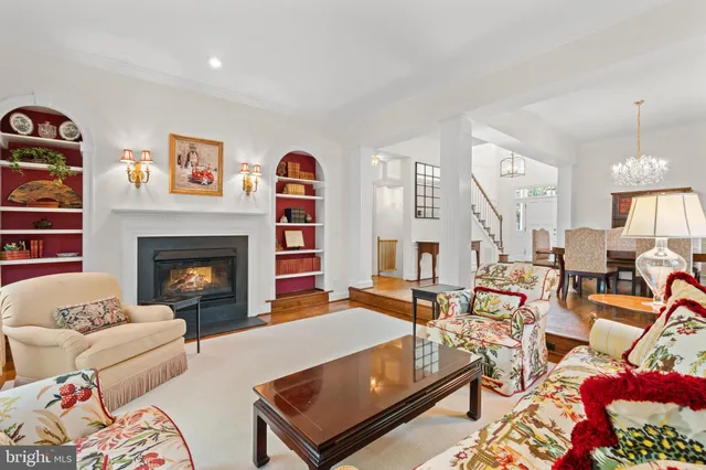 $1,475,000 | 9200 Town Gate Lane, Bethesda, MD 20817