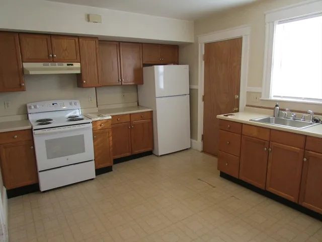 $1,975 | 161 Atlantic Street, Unit B, Quincy, MA 02171