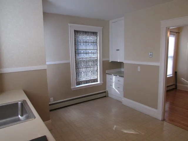 $1,975 | 161 Atlantic Street, Unit B, Quincy, MA 02171