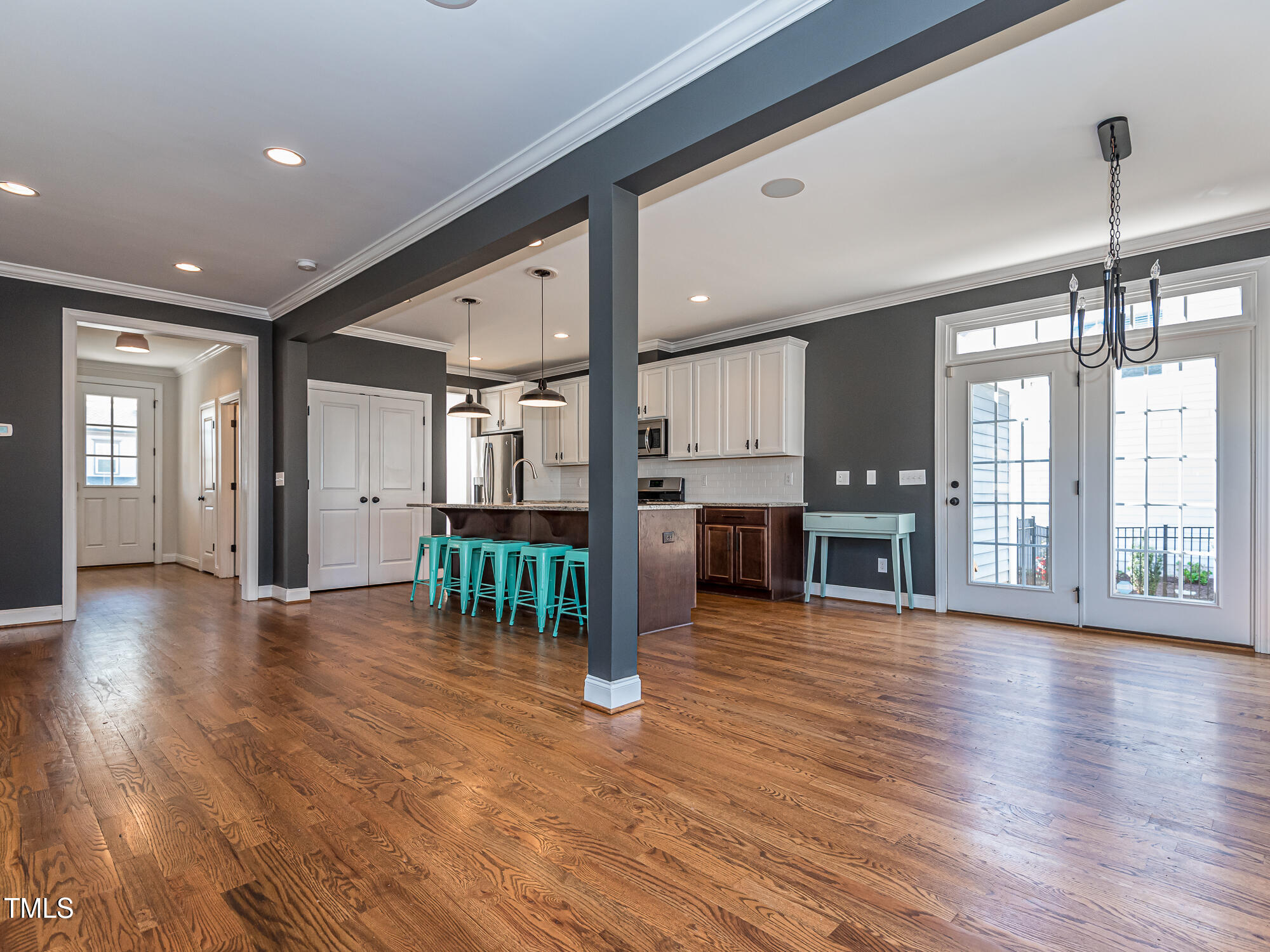 5347 Cypress Lane Raleigh, NC 27609 - Photo 14 of 57 InTrust_Realty_Lee_5347_Cypress-7062