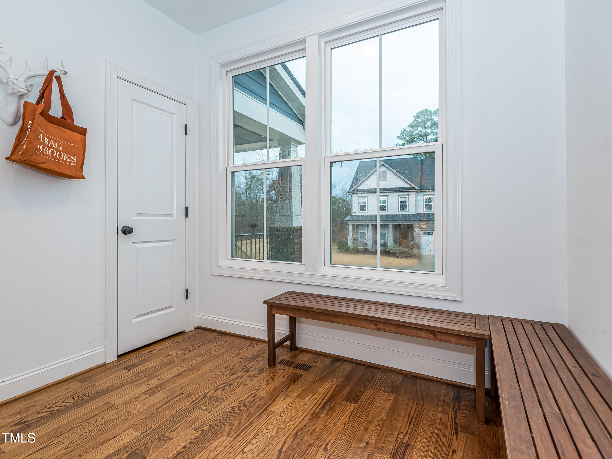 5347 Cypress Lane Raleigh, NC 27609 - Photo 23 of 57 InTrust_Realty_Lee_5347_Cypress-6632