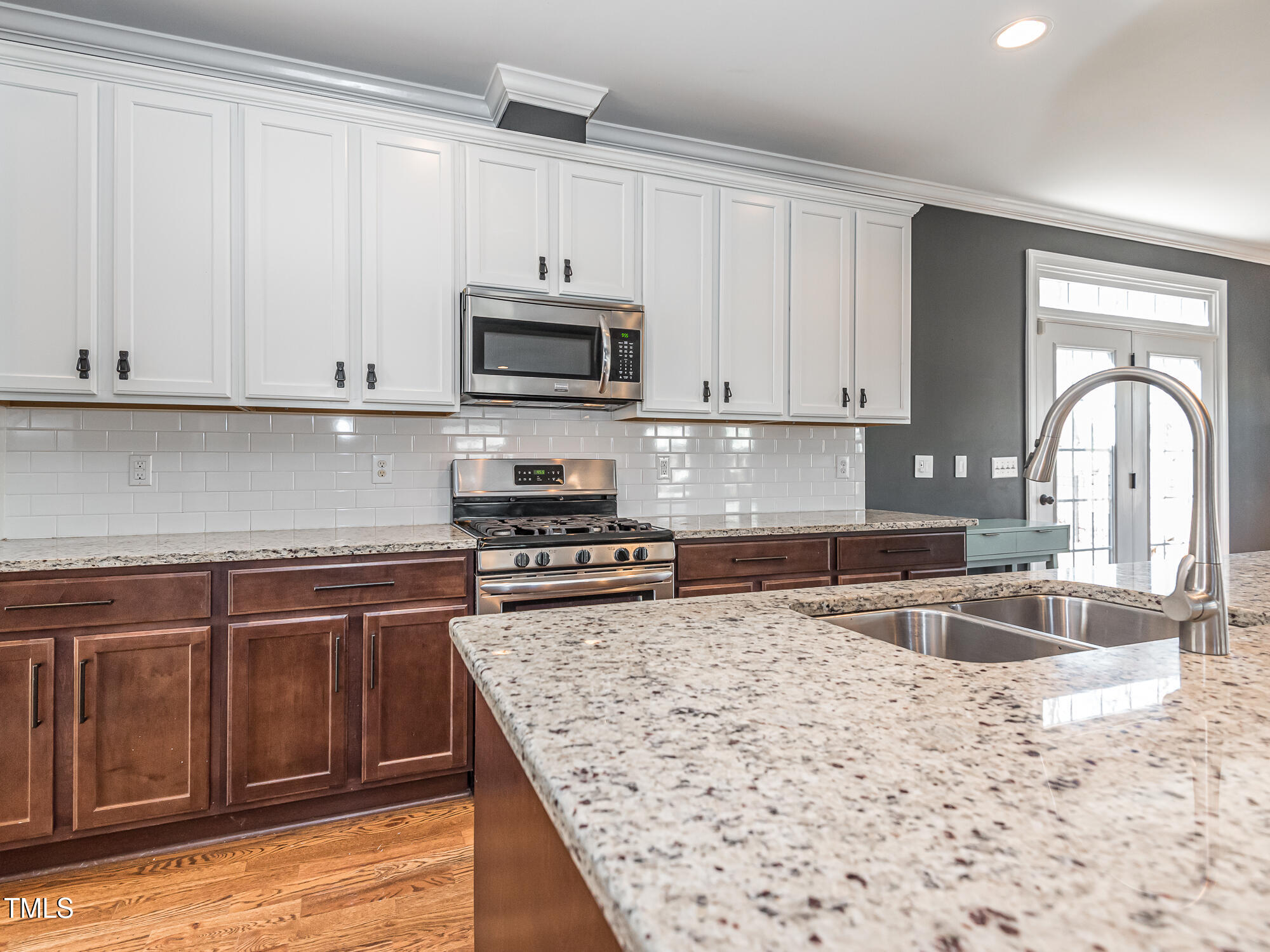5347 Cypress Lane Raleigh, NC 27609 - Photo 3 of 57 InTrust_Realty_Lee_5347_Cypress-7075