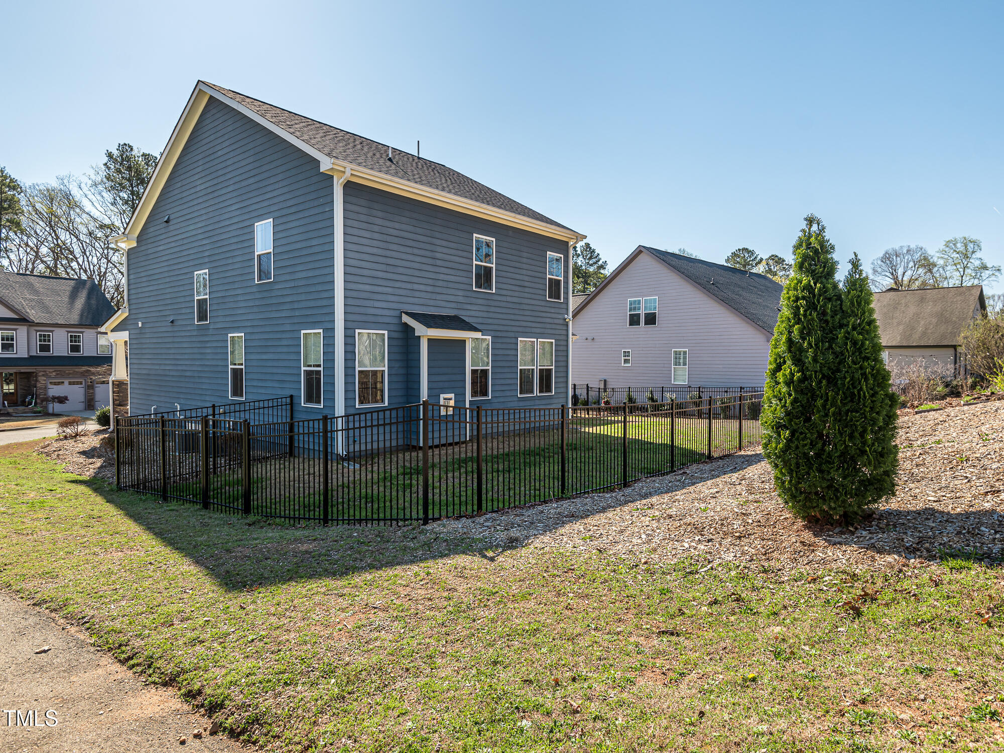 5347 Cypress Lane Raleigh, NC 27609 - Photo 46 of 57 InTrust_Realty_Lee_5347_Cypress-7015