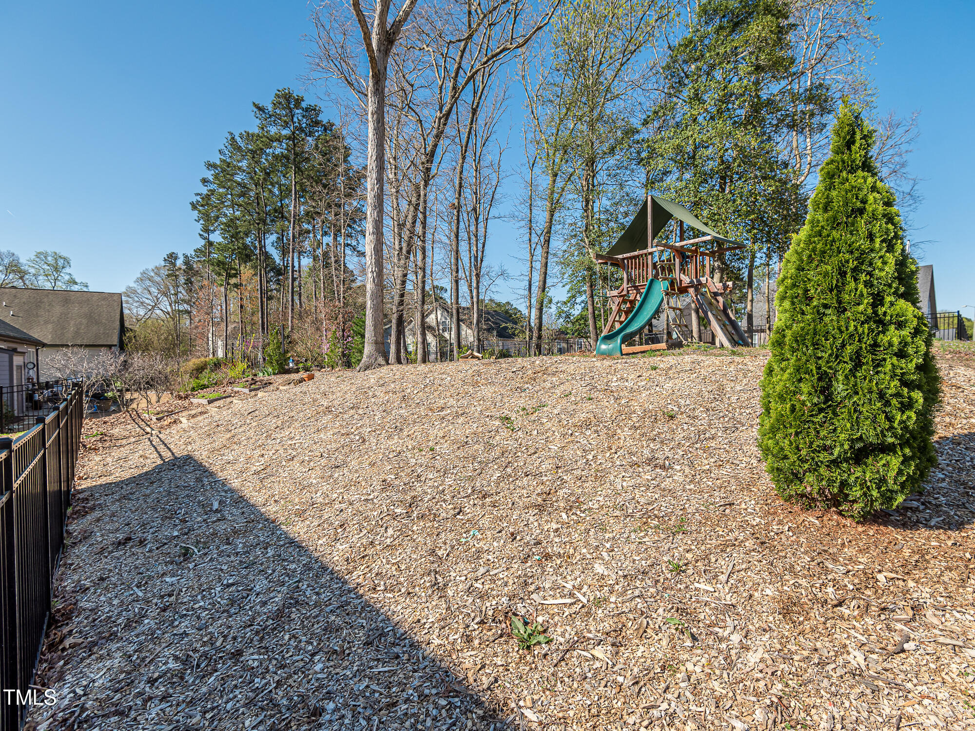 5347 Cypress Lane Raleigh, NC 27609 - Photo 47 of 57 InTrust_Realty_Lee_5347_Cypress-7016