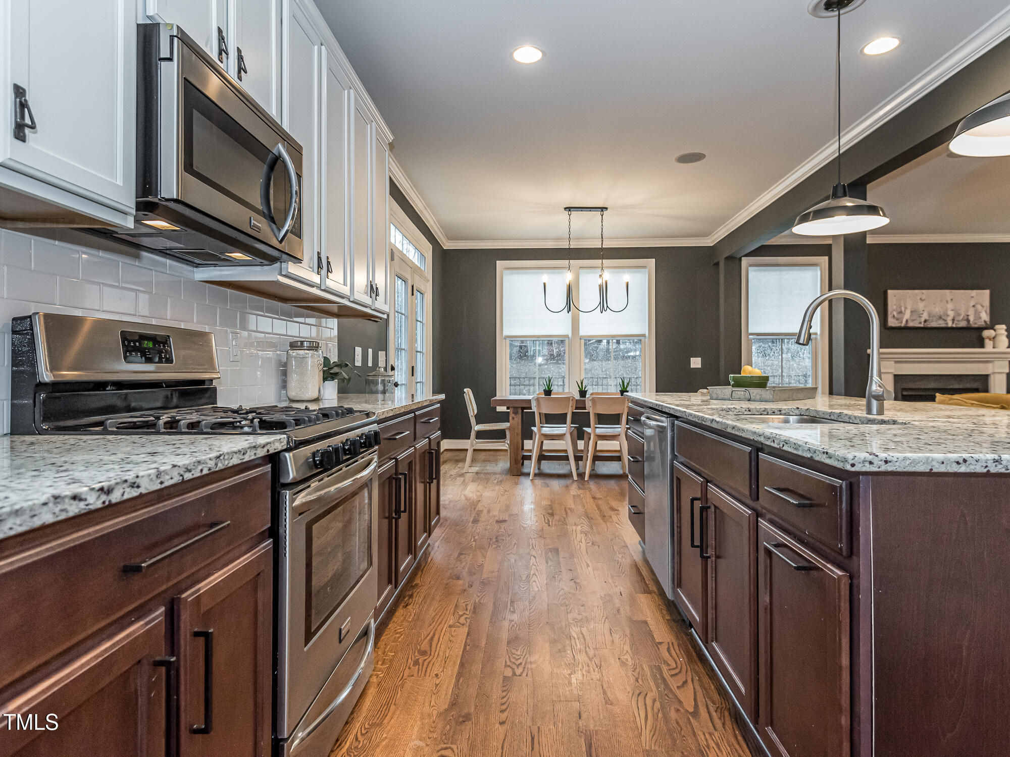 5347 Cypress Lane Raleigh, NC 27609 - Photo 6 of 57 InTrust_Realty_Lee_5347_Cypress-6631