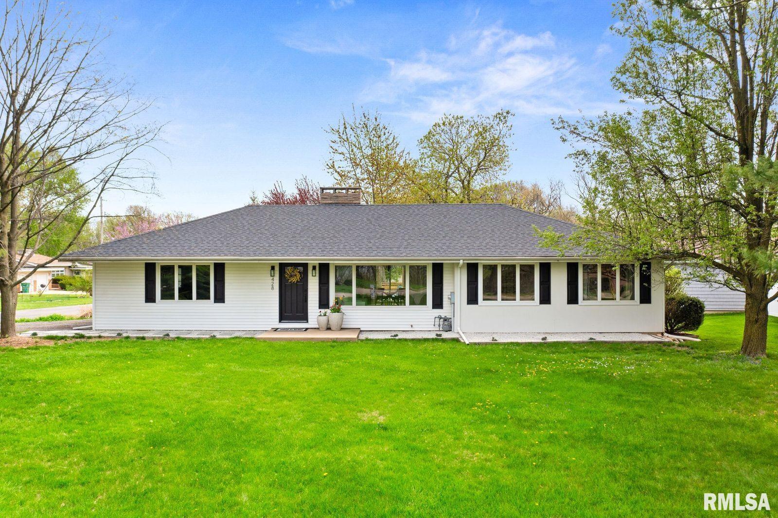 428 Highview Road East Peoria, IL 61611 - Photo 1 of 38 Gallery Image 1