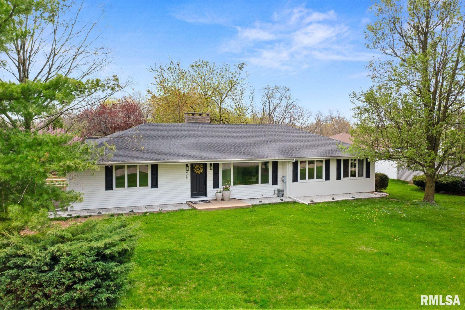 428 Highview Road East Peoria, IL 61611 - Photo 3 of 38 Gallery Image 3
