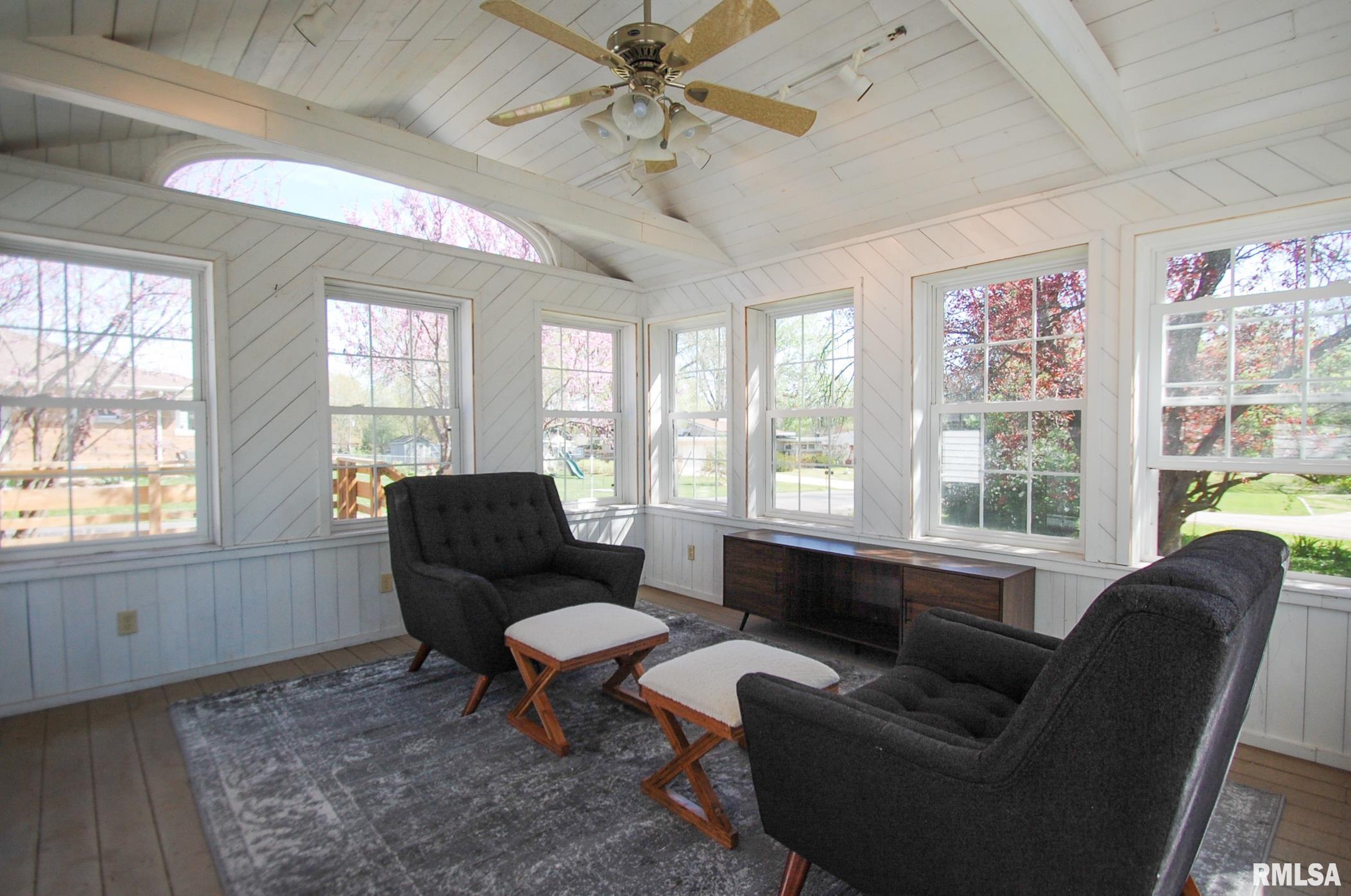 428 Highview Road East Peoria, IL 61611 - Photo 32 of 38 Gallery Image 32