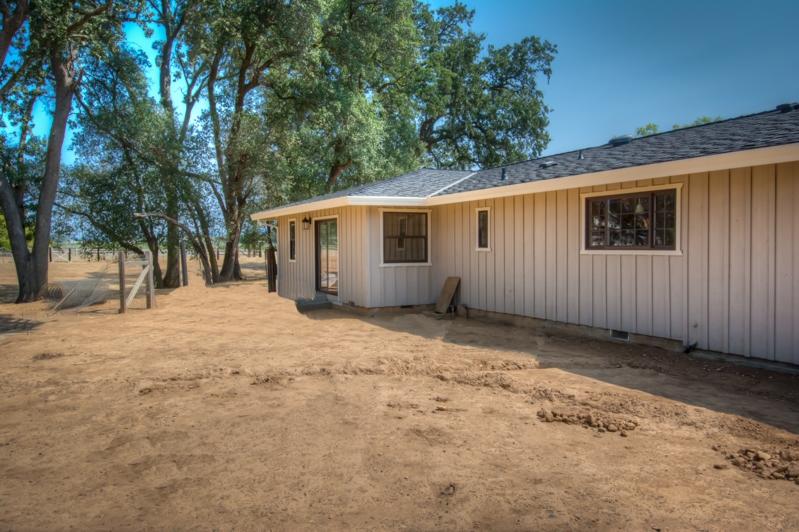 6270 Deschutes Road Anderson, CA 96007 - Photo 18 of 39 Back looking towards Master