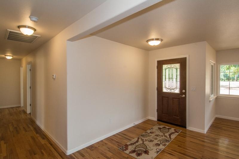 6270 Deschutes Road Anderson, CA 96007 - Photo 25 of 39 Looking at Front Door