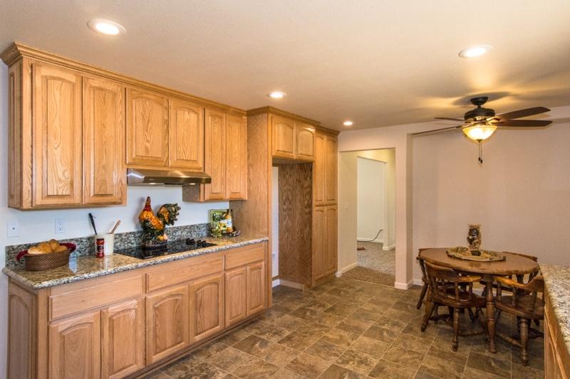 6270 Deschutes Road Anderson, CA 96007 - Photo 28 of 39 Kitchen Cooktop