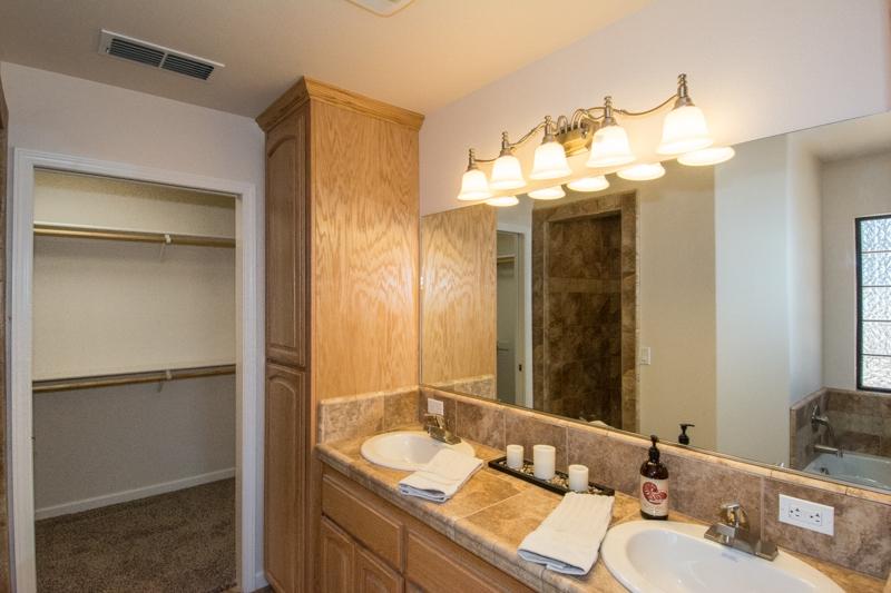 6270 Deschutes Road Anderson, CA 96007 - Photo 33 of 39 Master Double Sink