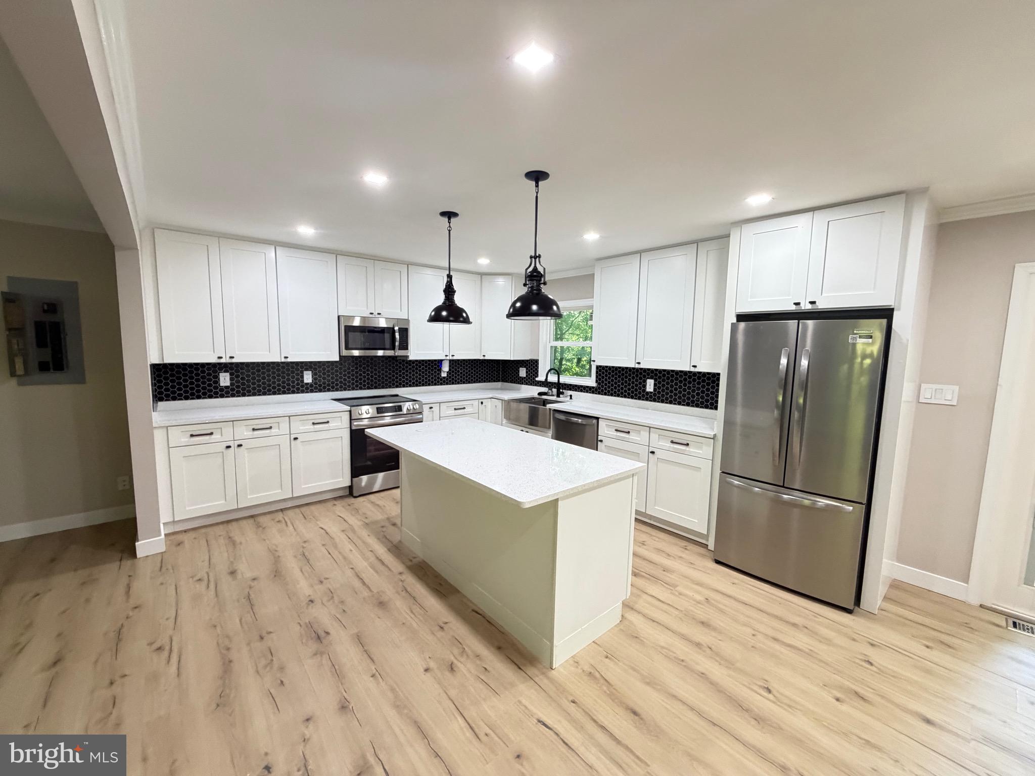 1901 Ridge Road Haymarket, VA 20169 - Photo 4 of 26