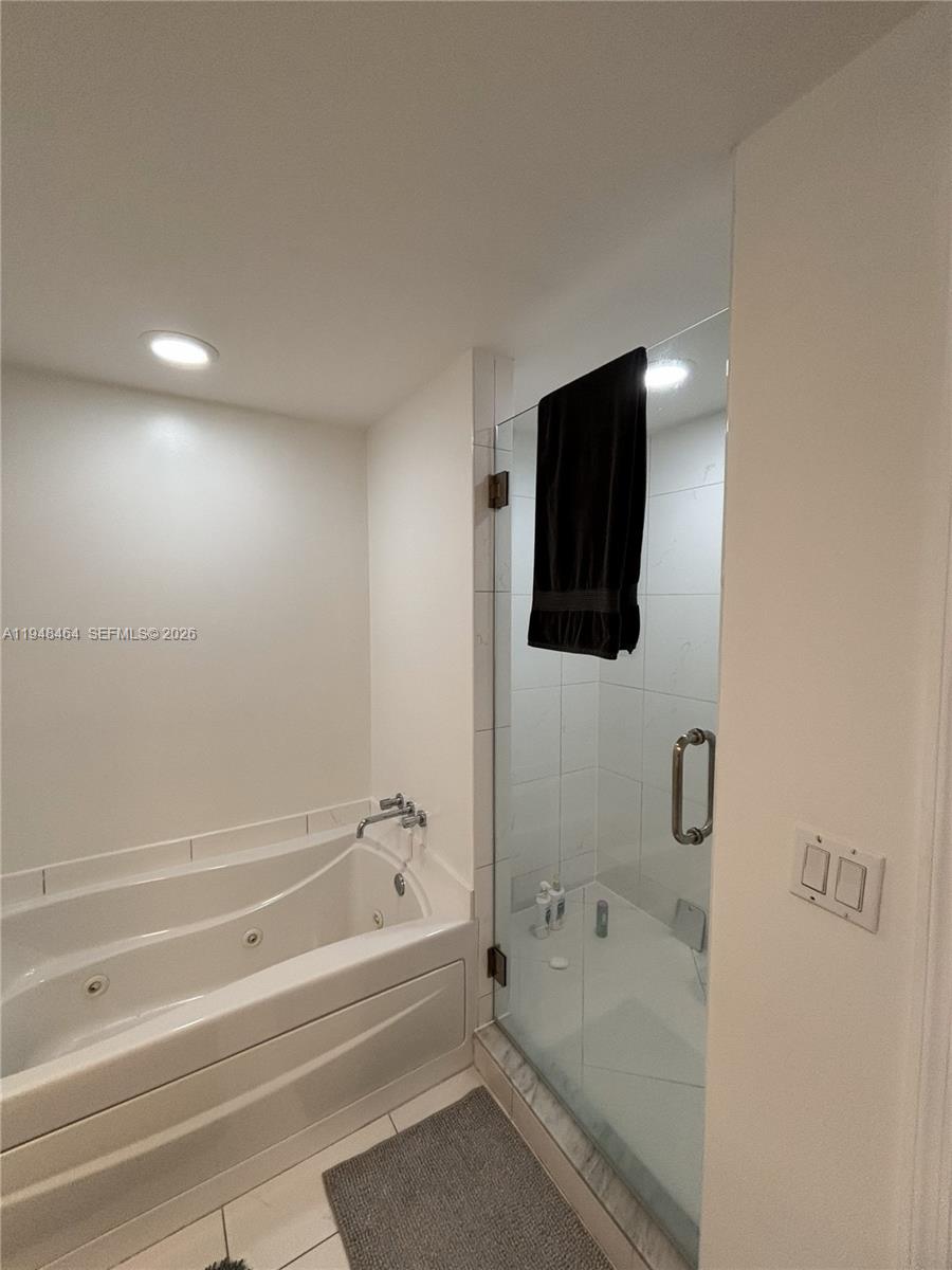 500 Brickell Avenue, Unit 3408 Miami, FL 33131 - Photo 16 of 23