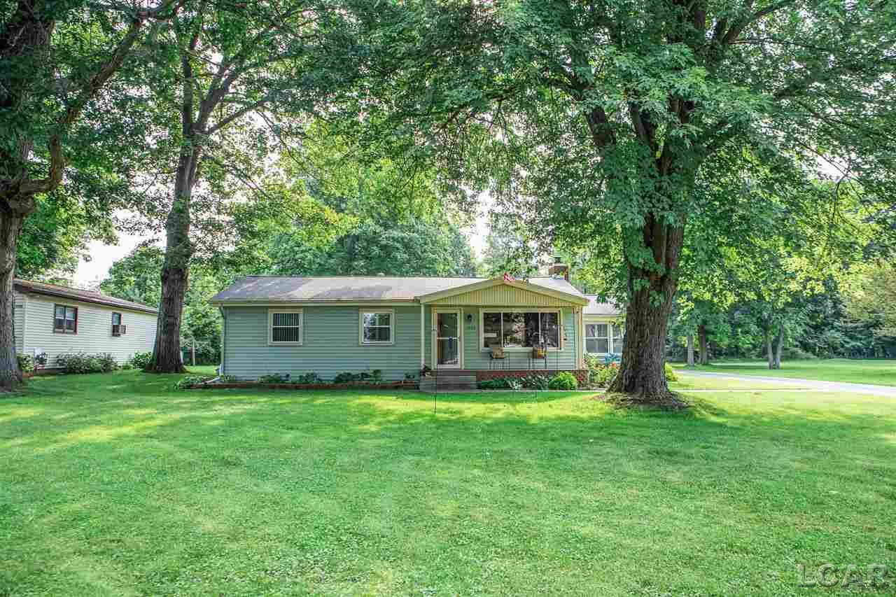 Big front lawn
