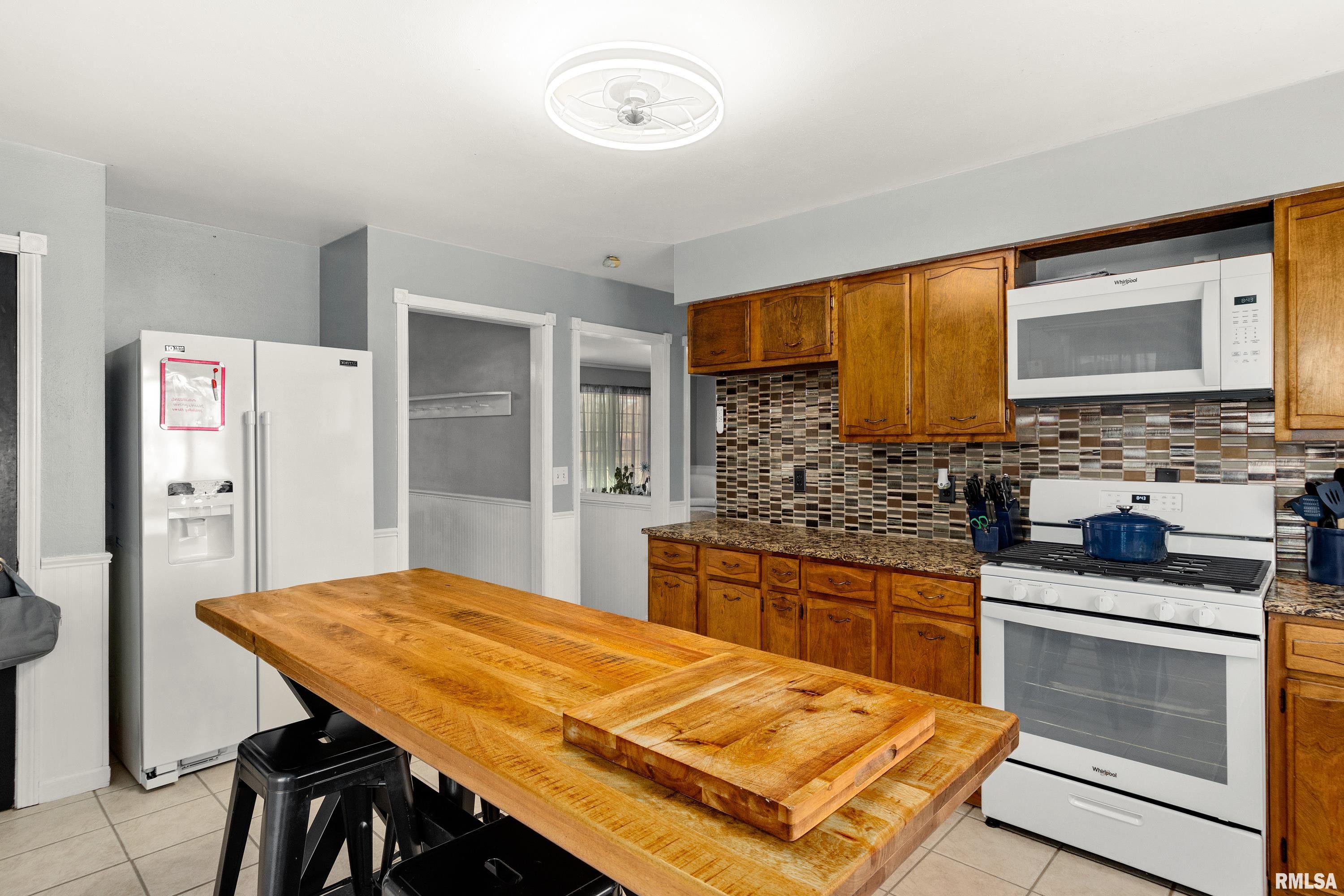 1506 Kern Road Washington, IL 61571 - Photo 20 of 41