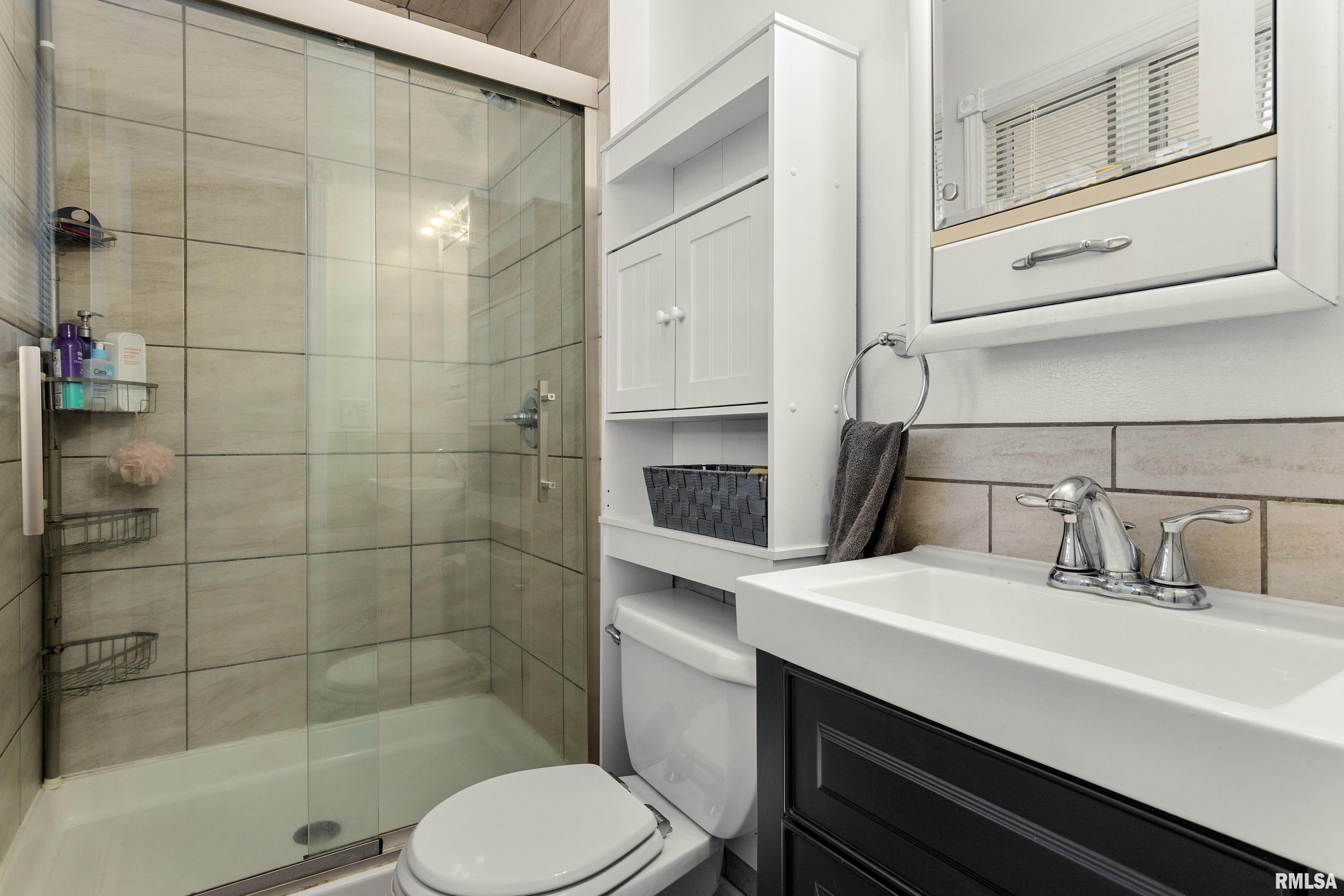 1506 Kern Road Washington, IL 61571 - Photo 28 of 41