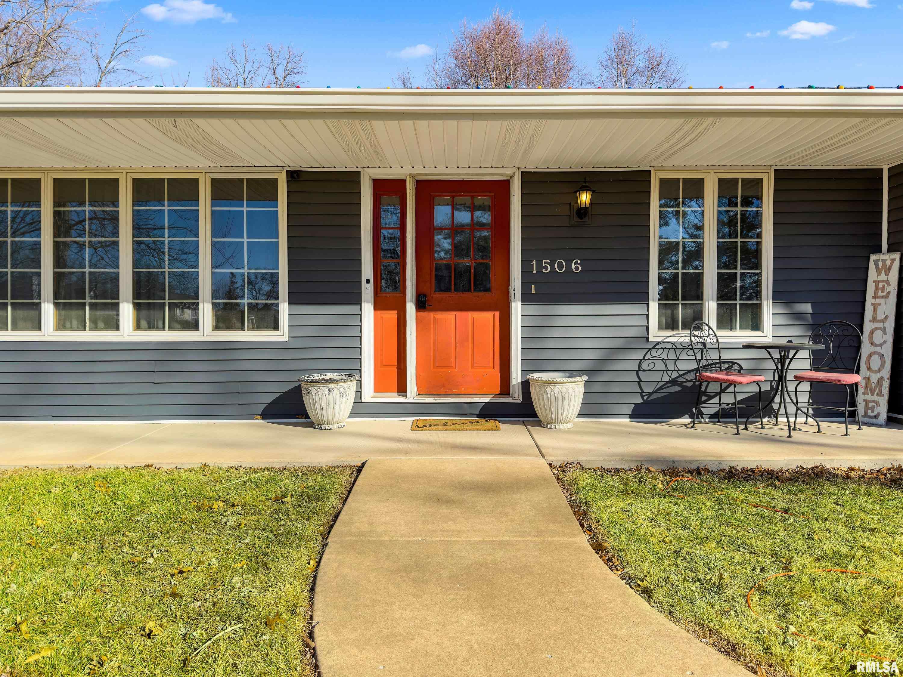 1506 Kern Road Washington, IL 61571 - Photo 3 of 41