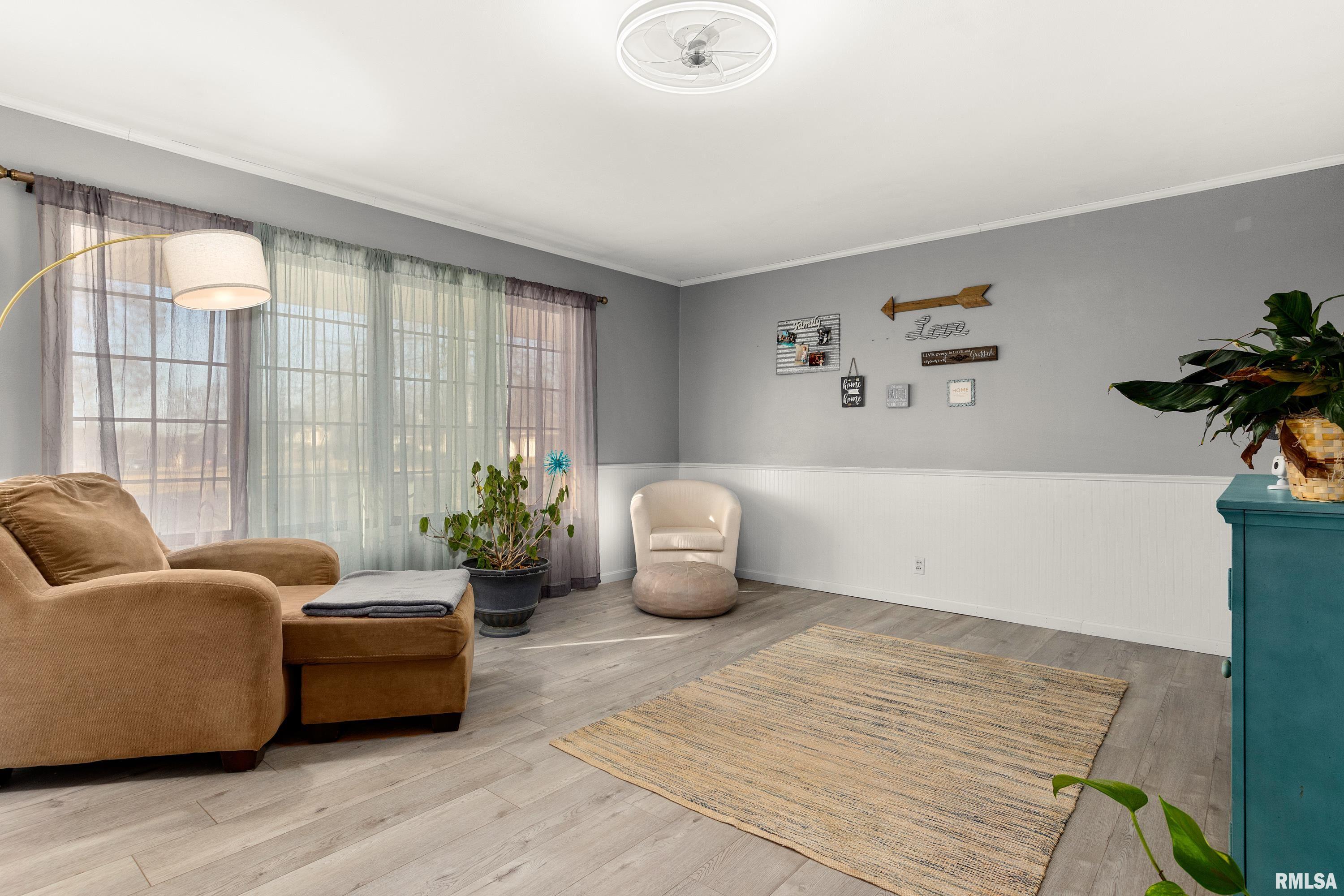 1506 Kern Road Washington, IL 61571 - Photo 8 of 41