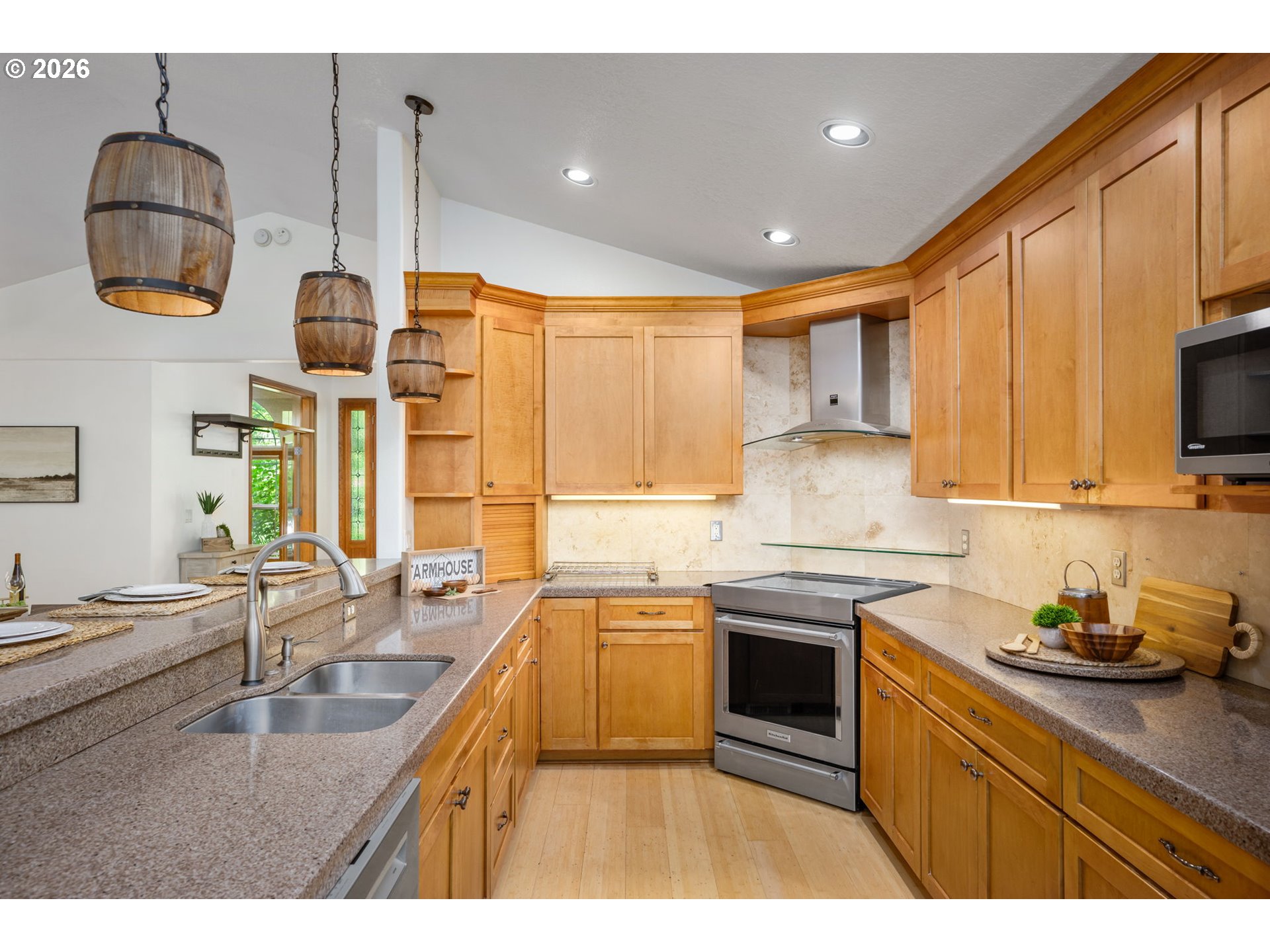 4566 Southeast Aldercrest Road Milwaukie, OR 97222 - Photo 14 of 38 Kitchen