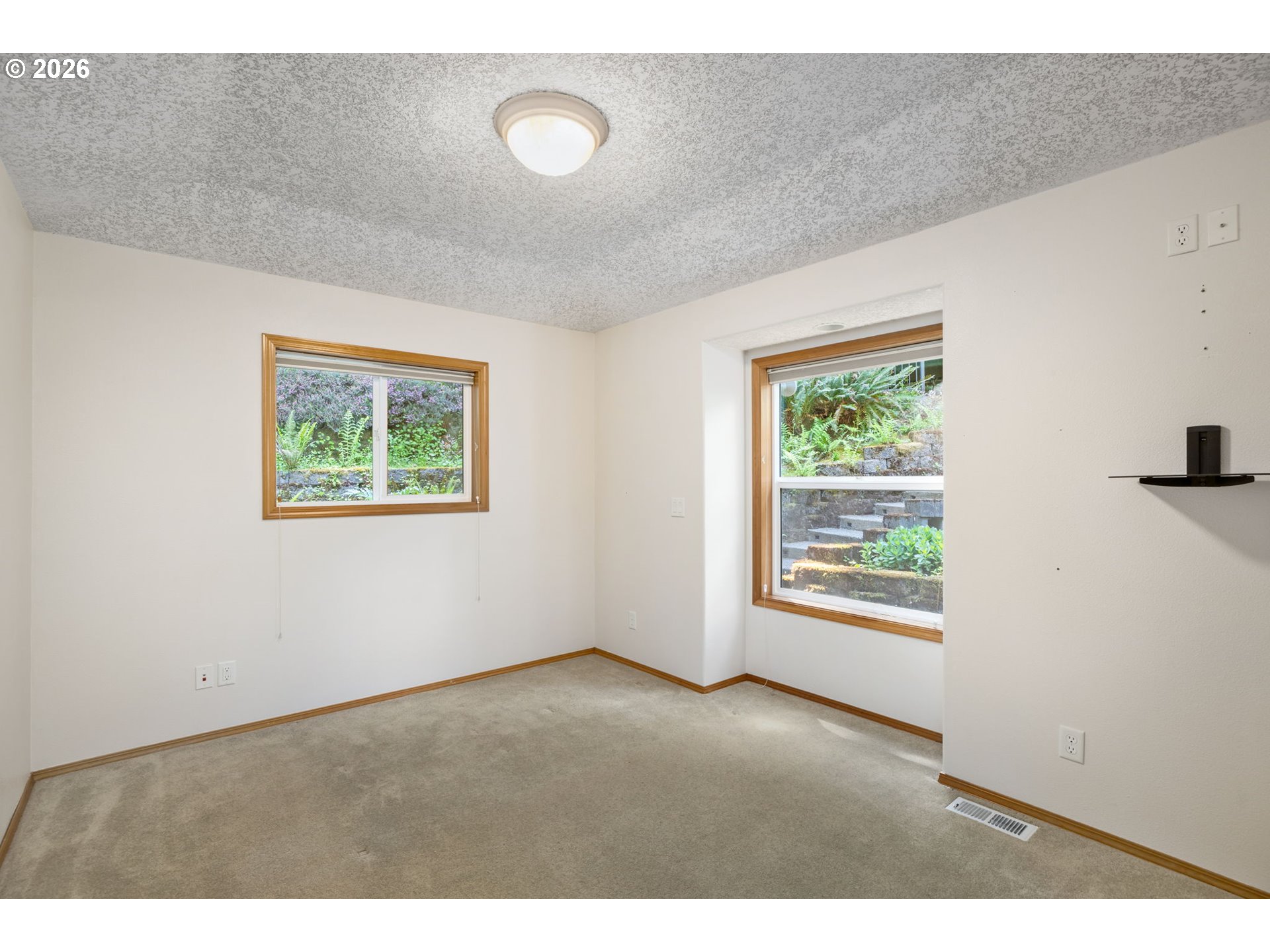 4566 Southeast Aldercrest Road Milwaukie, OR 97222 - Photo 24 of 38 Bedroom