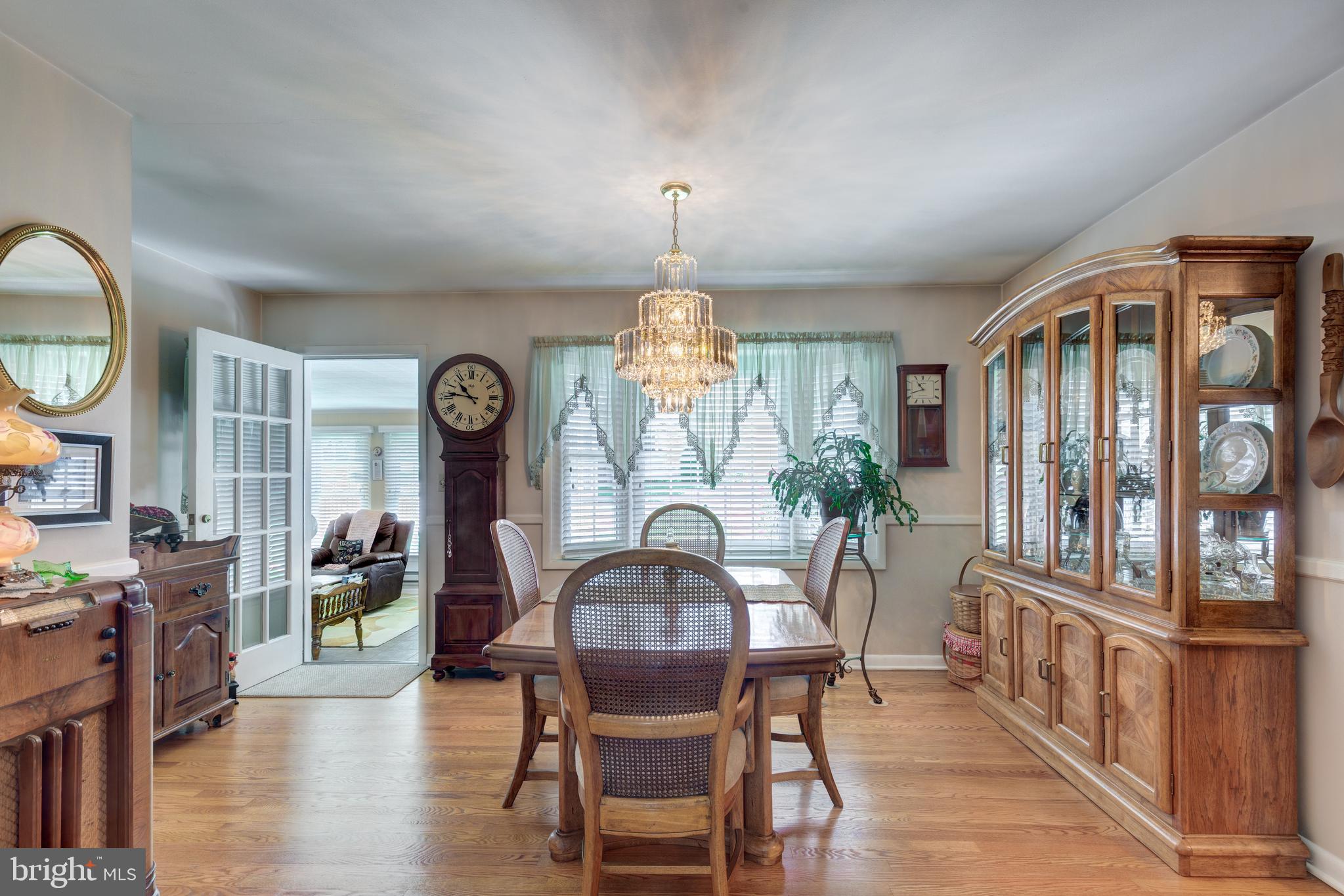 40 Greenvale Road Westminster, MD 21157 - Photo 11 of 45 Entertainers delight w/ access to Sun/Florida Room
