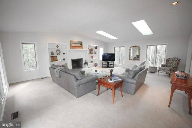 $6,000 | 6025 Orris Street, McLean, VA 22101