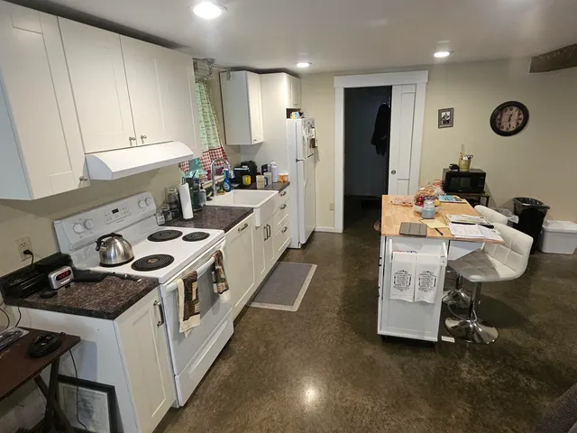 $215,000 | 81 Assisqua Avenue, St. Johnsbury, VT 05819